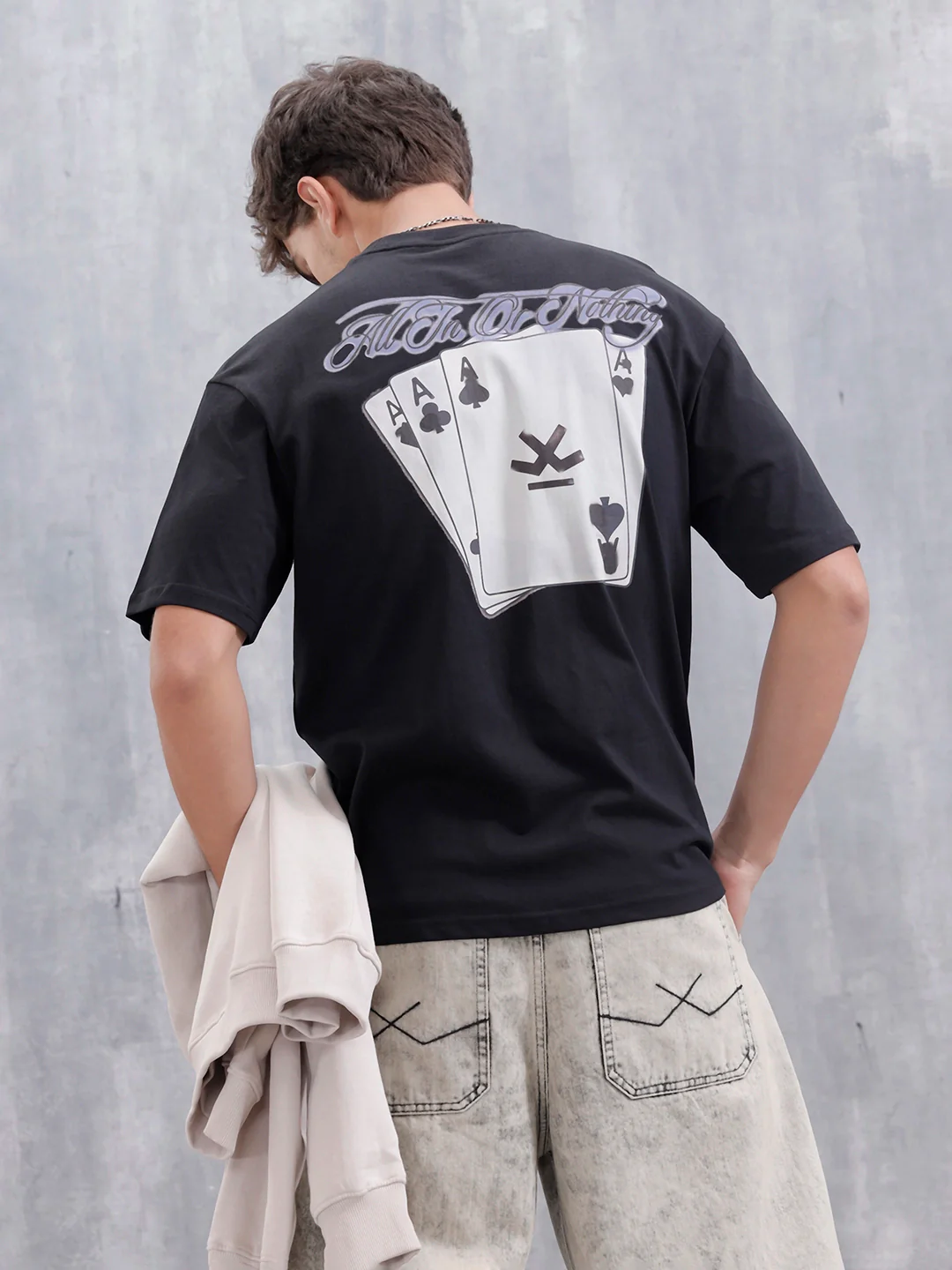 Casual Men Oversized Fit Tee With Graphic | Black