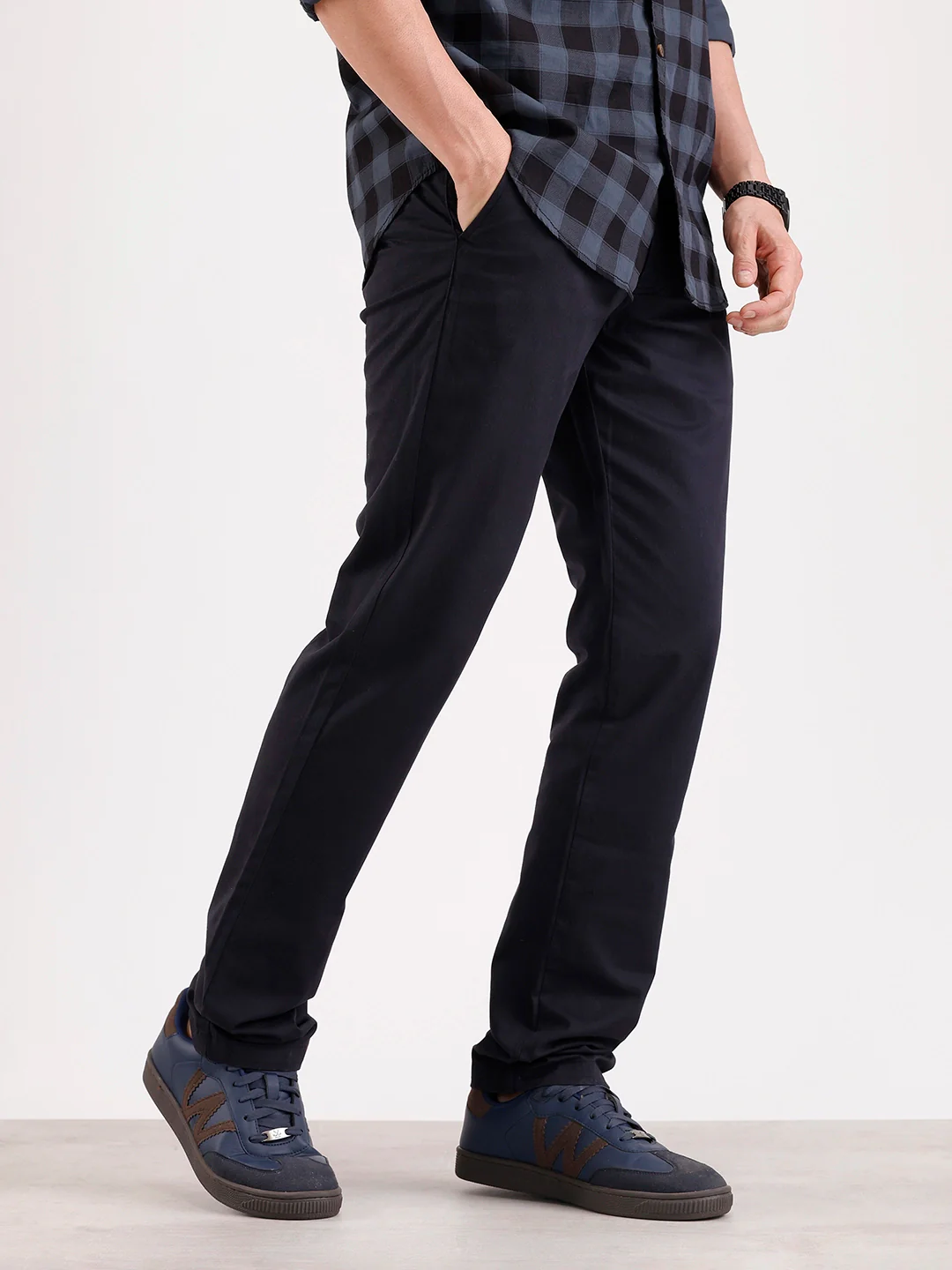 Classic Slim Fit Trouser | Black - Image 4