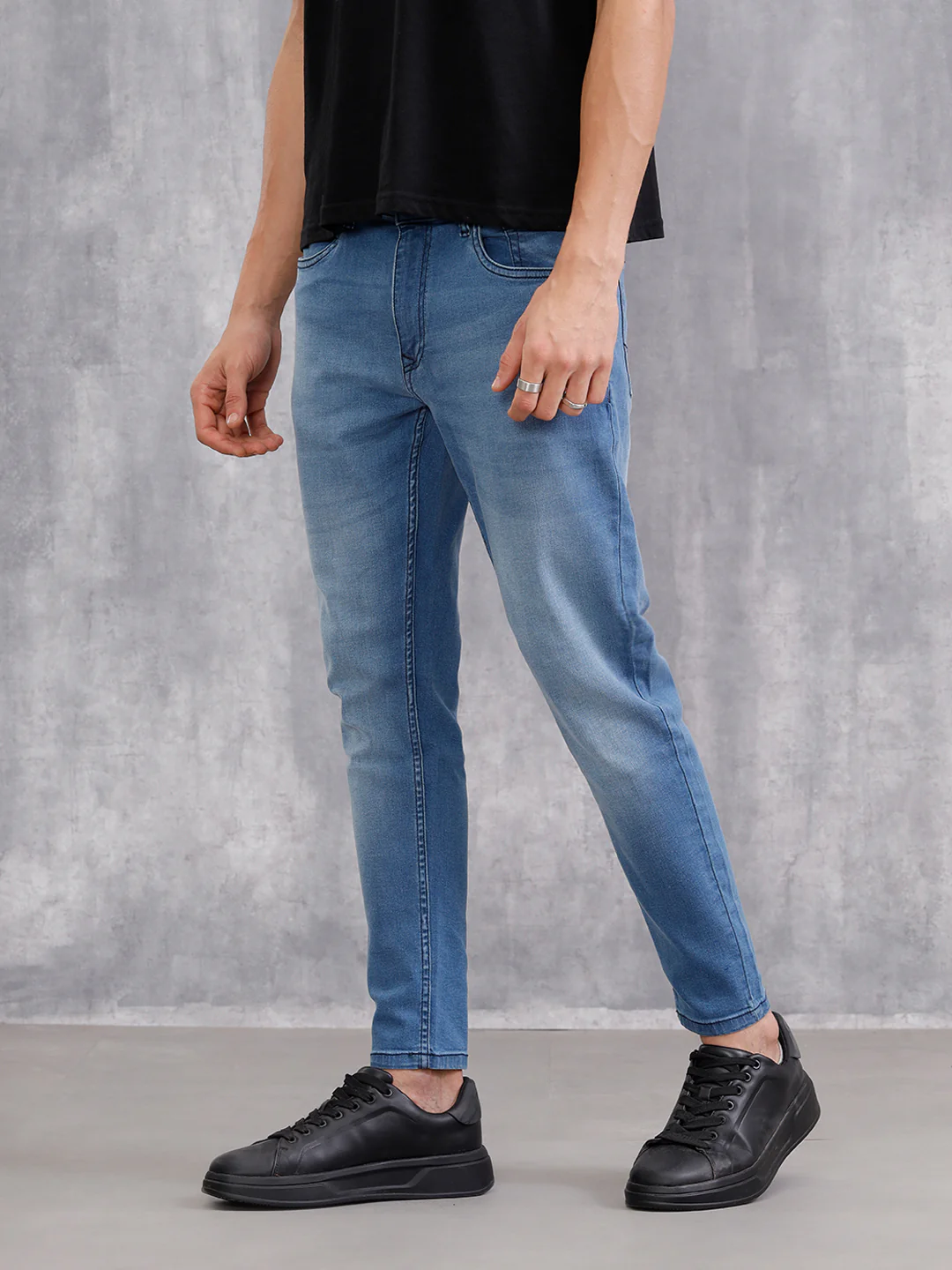 Heavy Washed Lt Blue Jeans I Light Blue