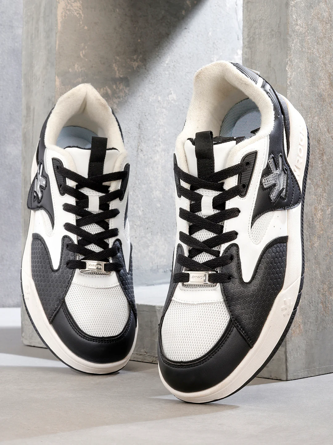 Sneakers | Sidecar Badger - Image 7