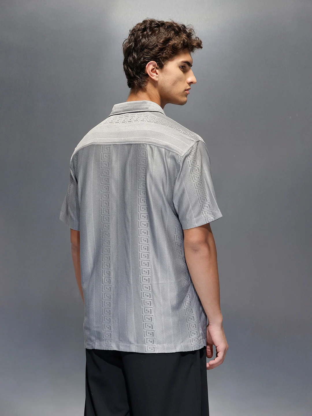 Men's Casual Regular Fit Half Sleeve Shirt | Grey - Image 3