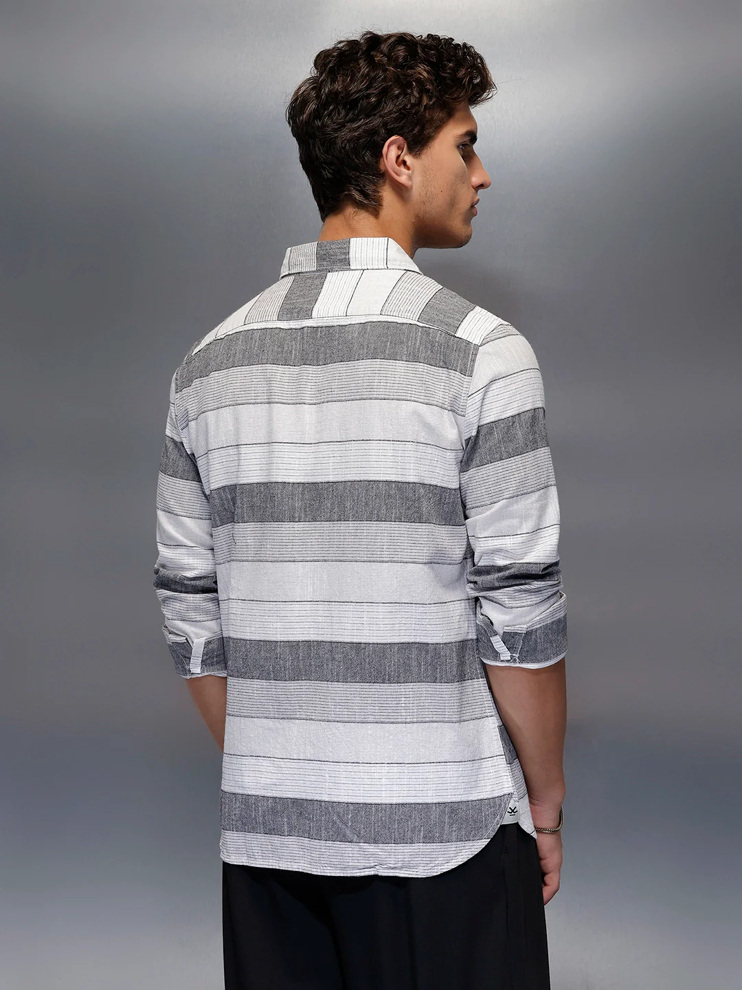 Men's Casual Striped Shirt | Off White - Image 3