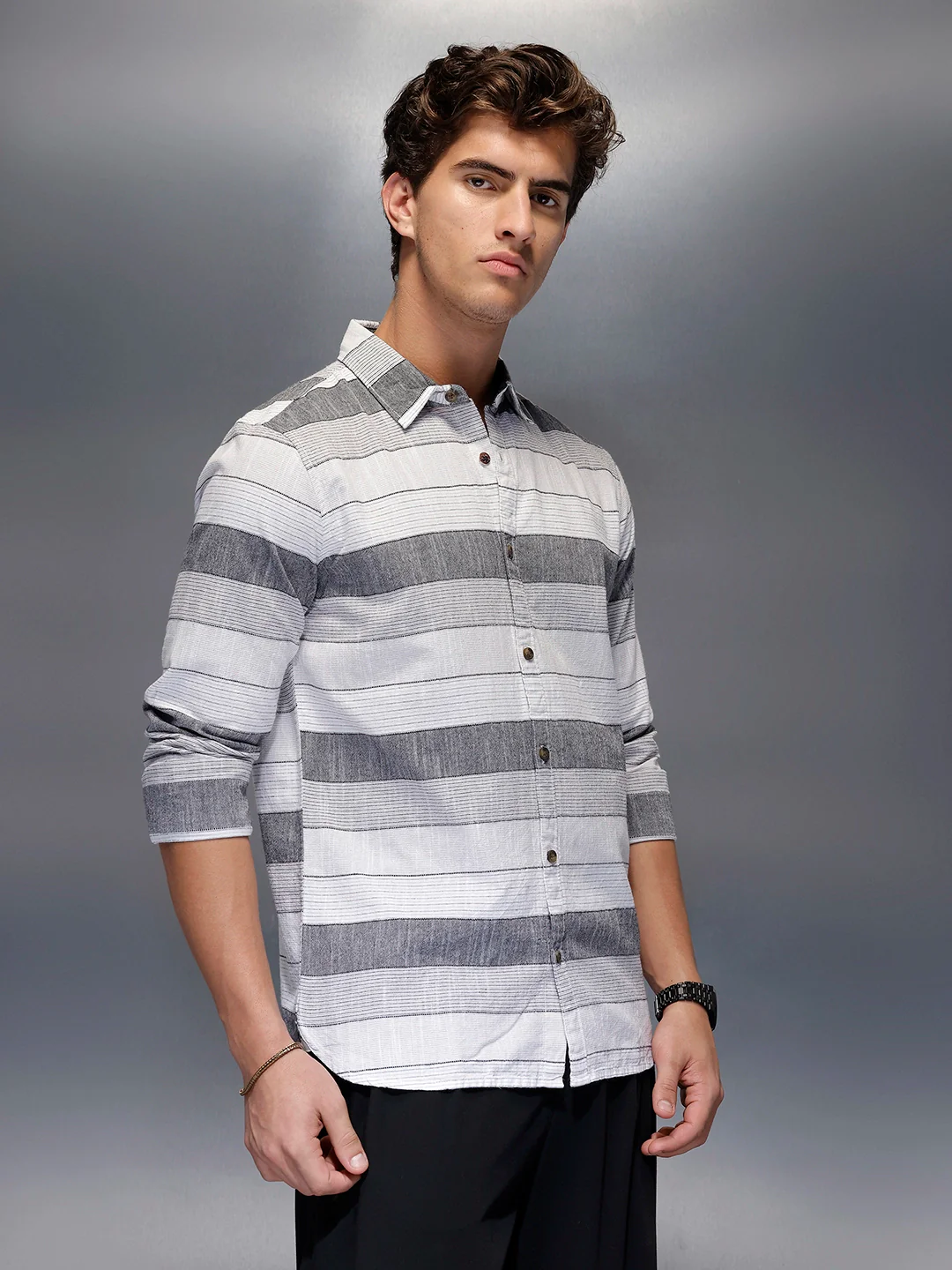 Men's Casual Striped Shirt | Off White - Image 4