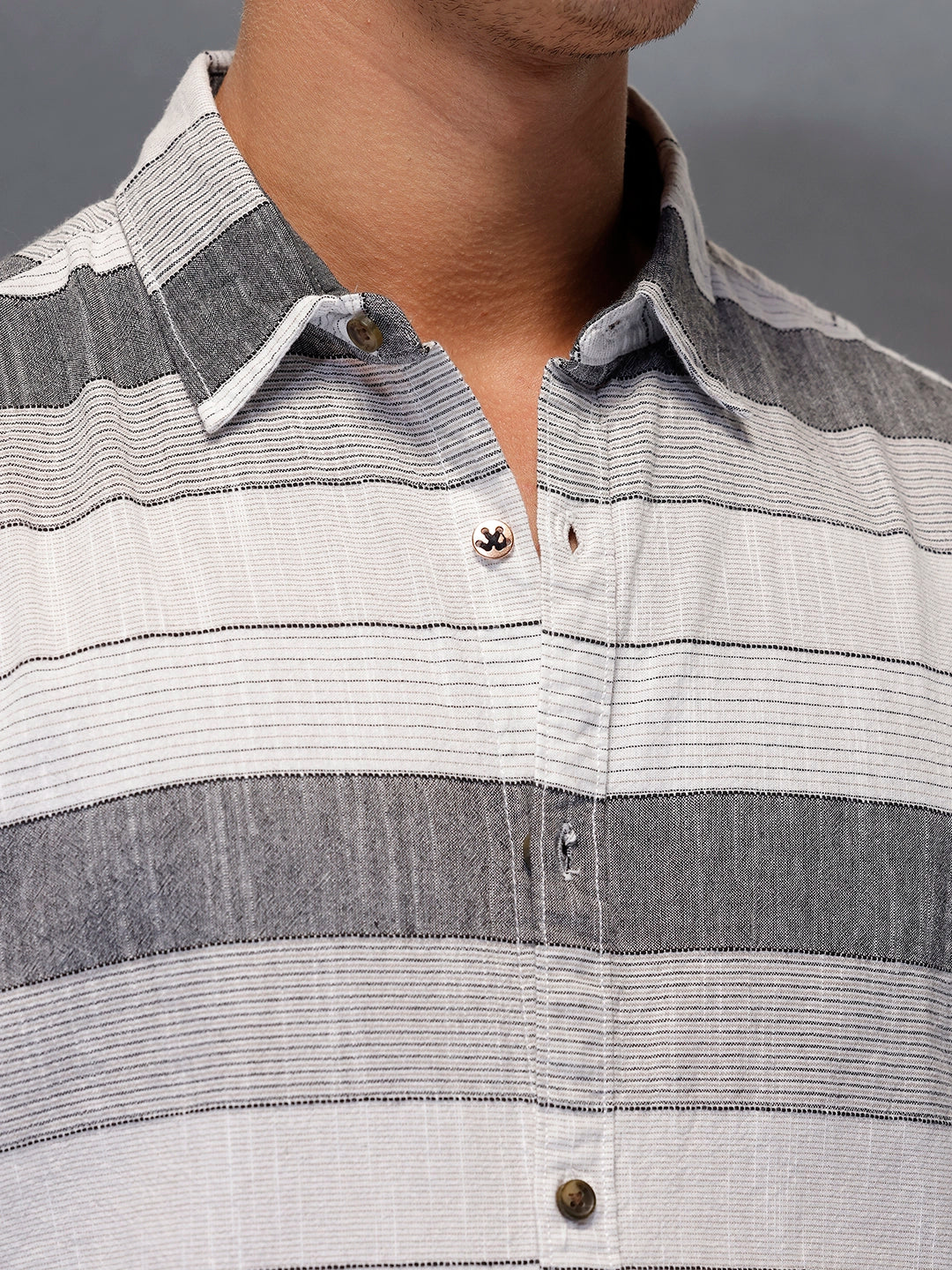 Men's Casual Striped Shirt | Off White - Image 5
