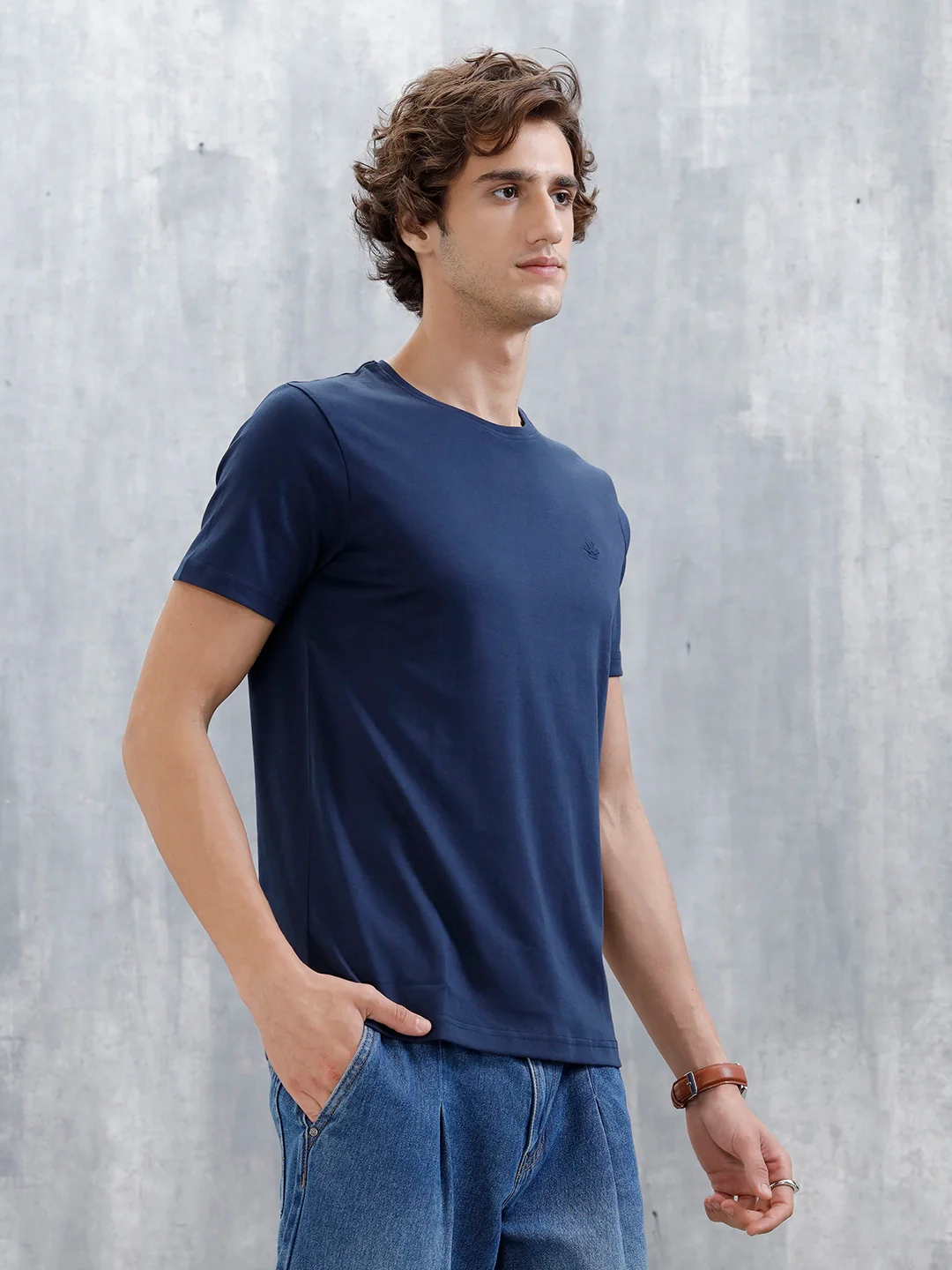 Men's Solid Casual Slim Fit T-Shirt | Navy Blue - Image 4