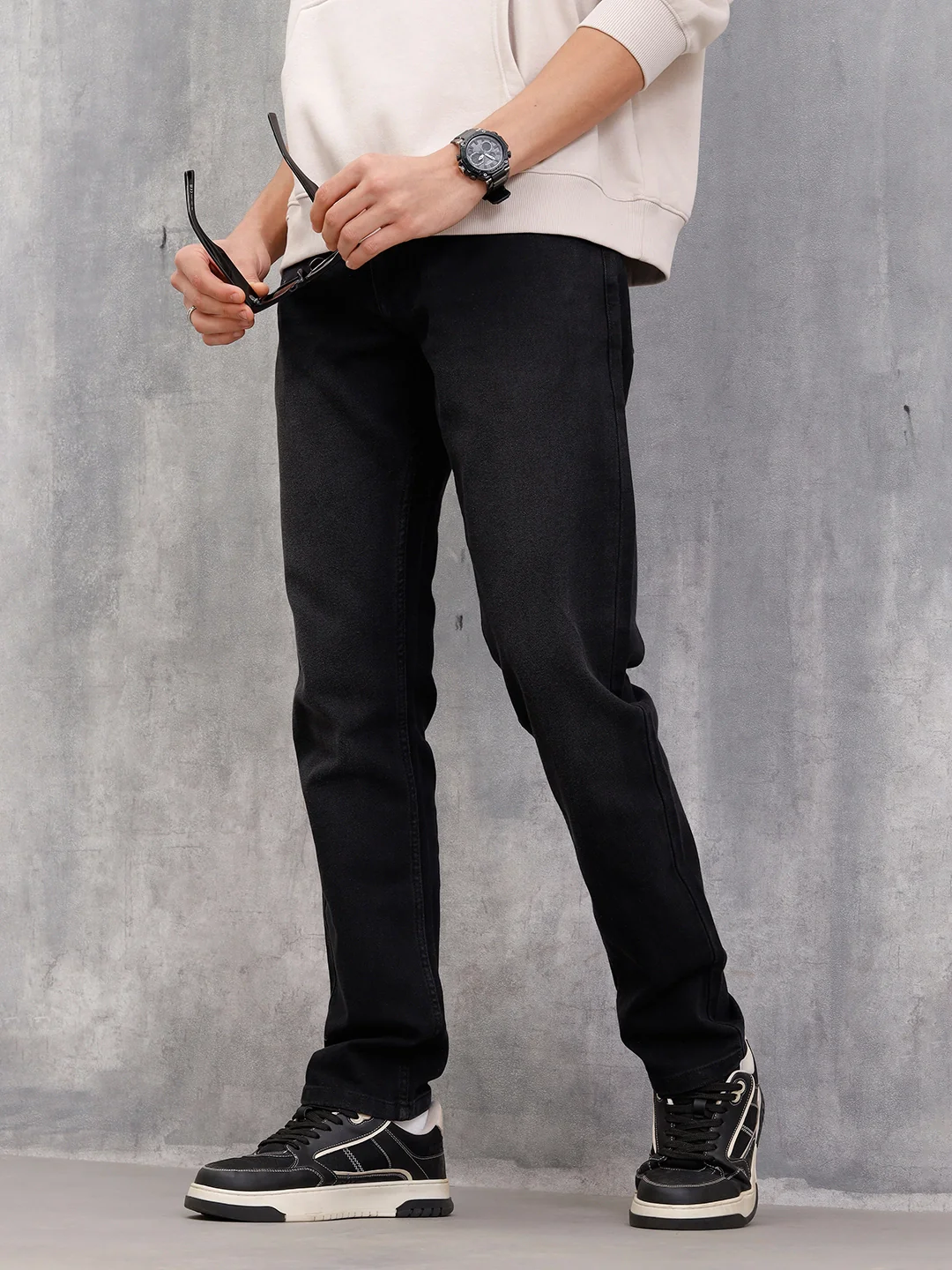 Mild Washed Relaxed Fit Jeans | Black