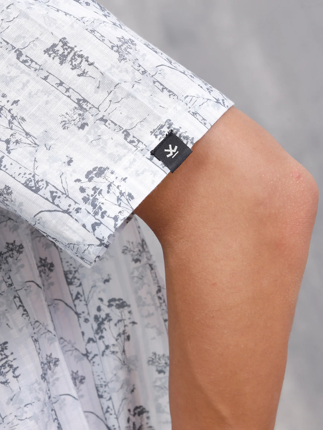 Nature Inspired Tonal Aop In Oversized Fit | White - Image 5