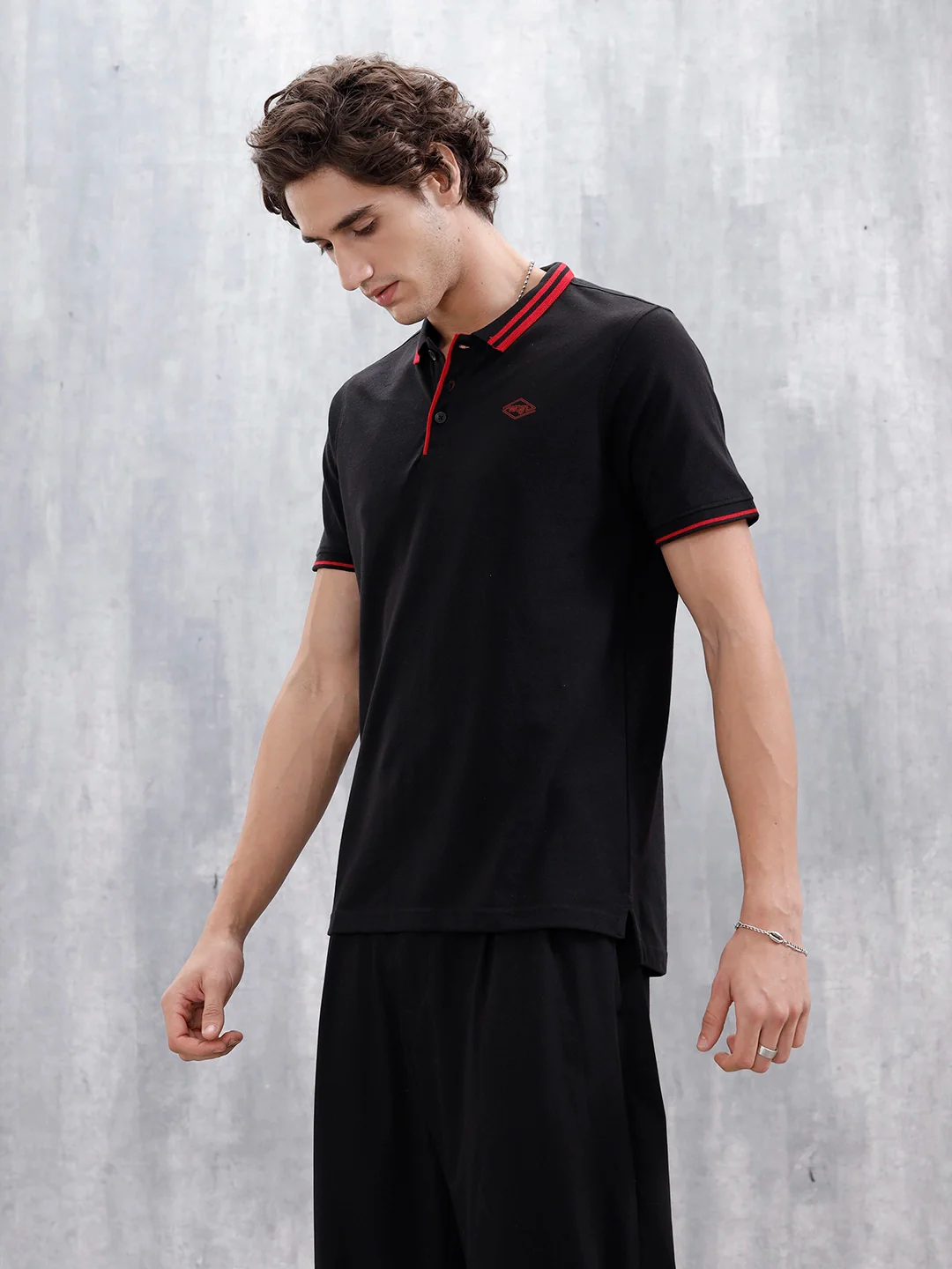 Polo T-Shirt With Contrast Trim Details | Black