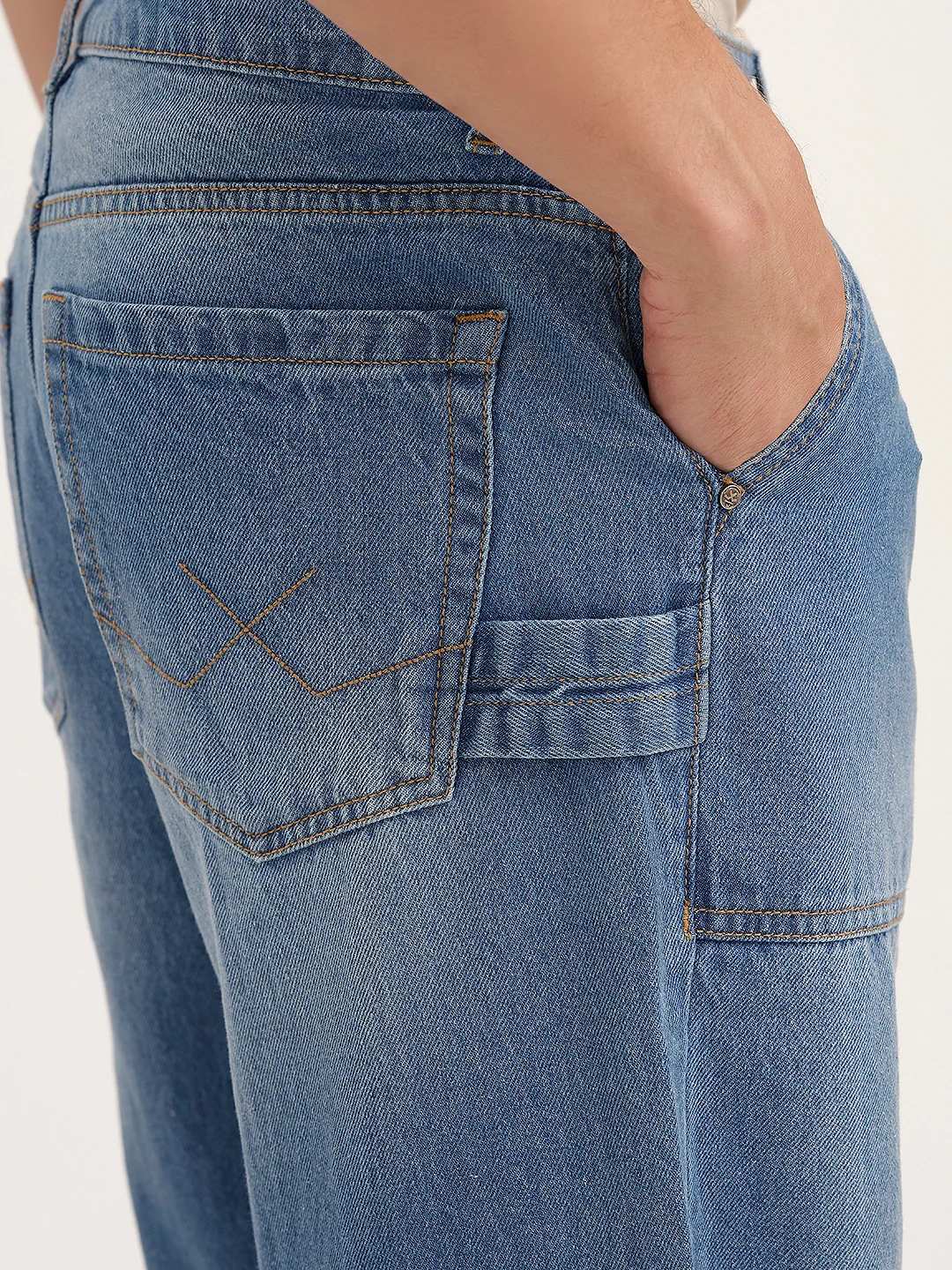 Light Fade Loose Fit Jeans | Blue - Image 5