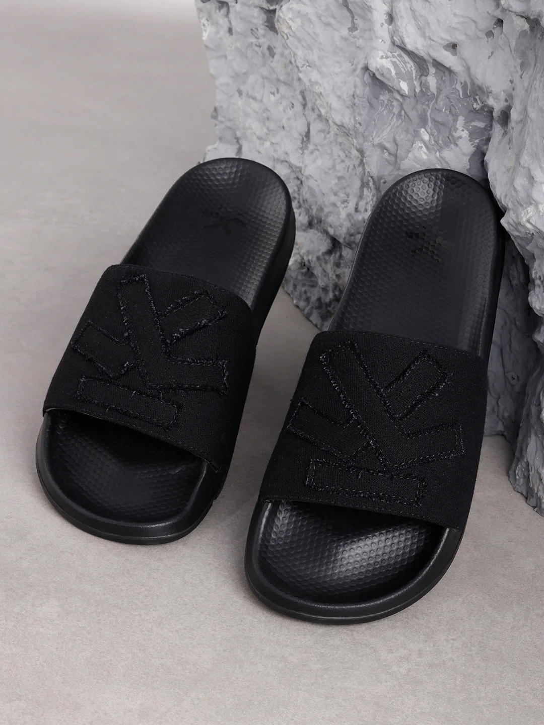 Sliders | Jet Black