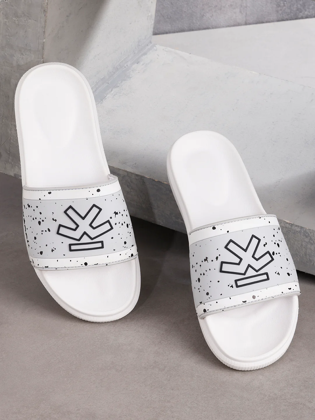 Sliders | Moonstone
