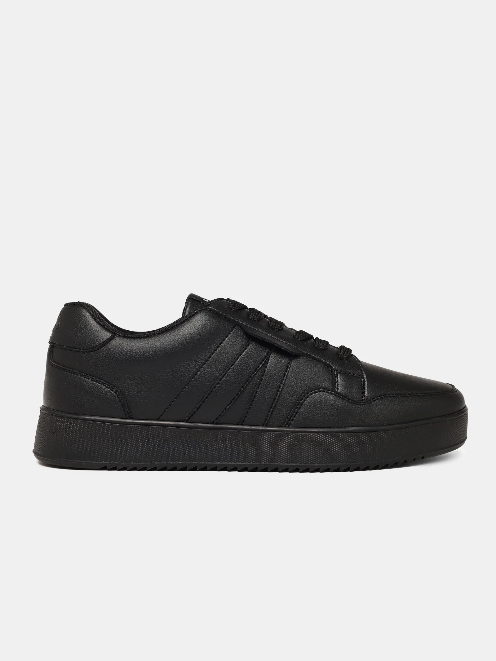 Sneakers | Bramble Force