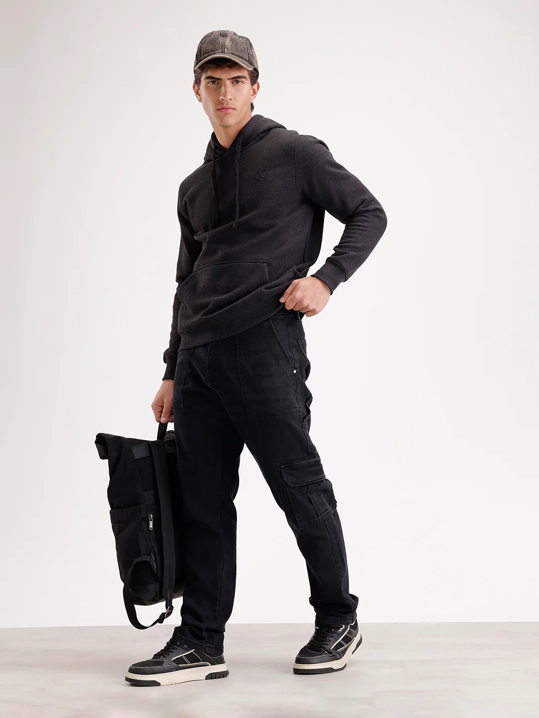 Solid Relaxed Fit Denim Cargo | Black - Image 2
