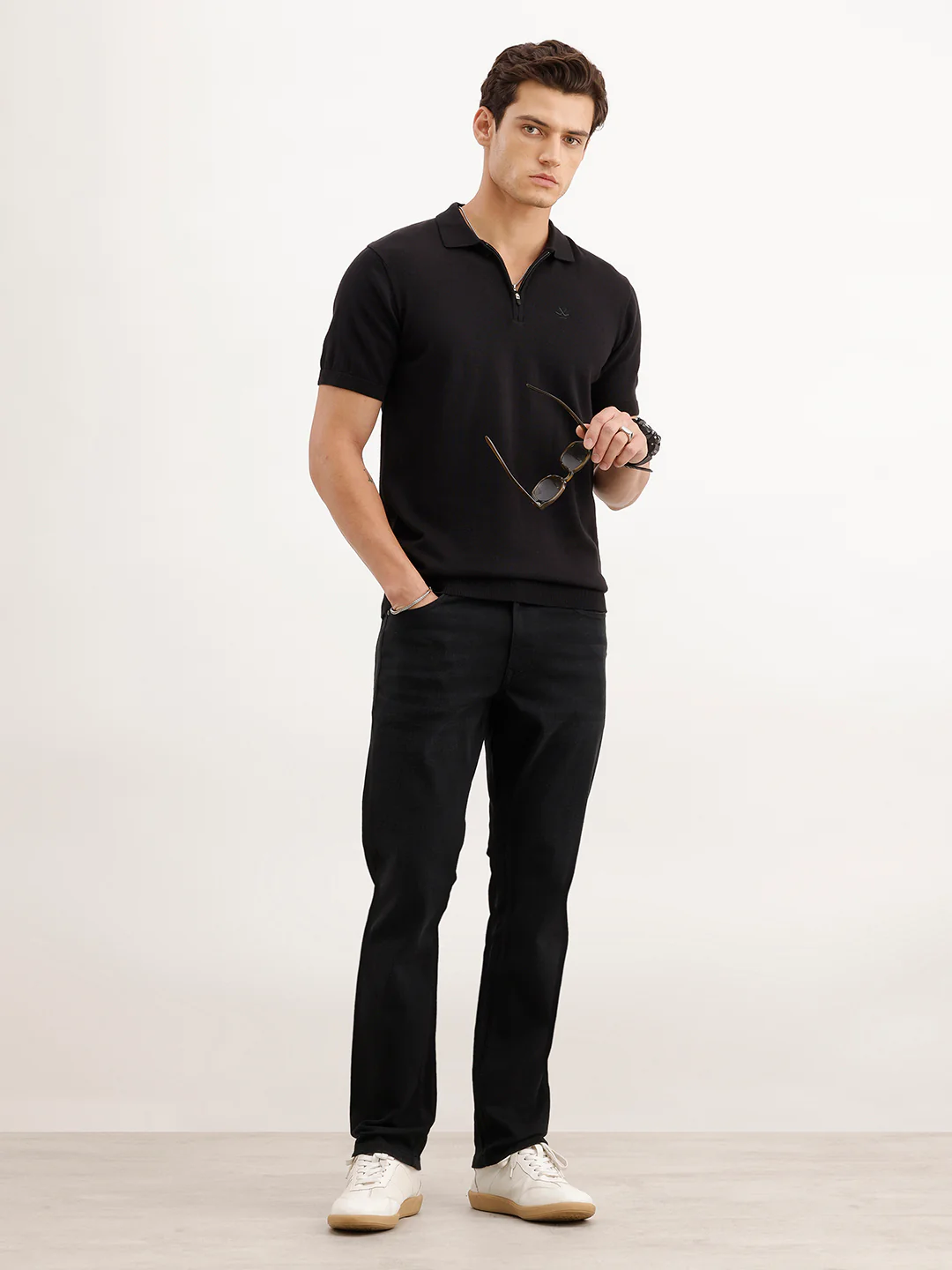 Straight Fit Solid Denim Jeans | Black - Image 2