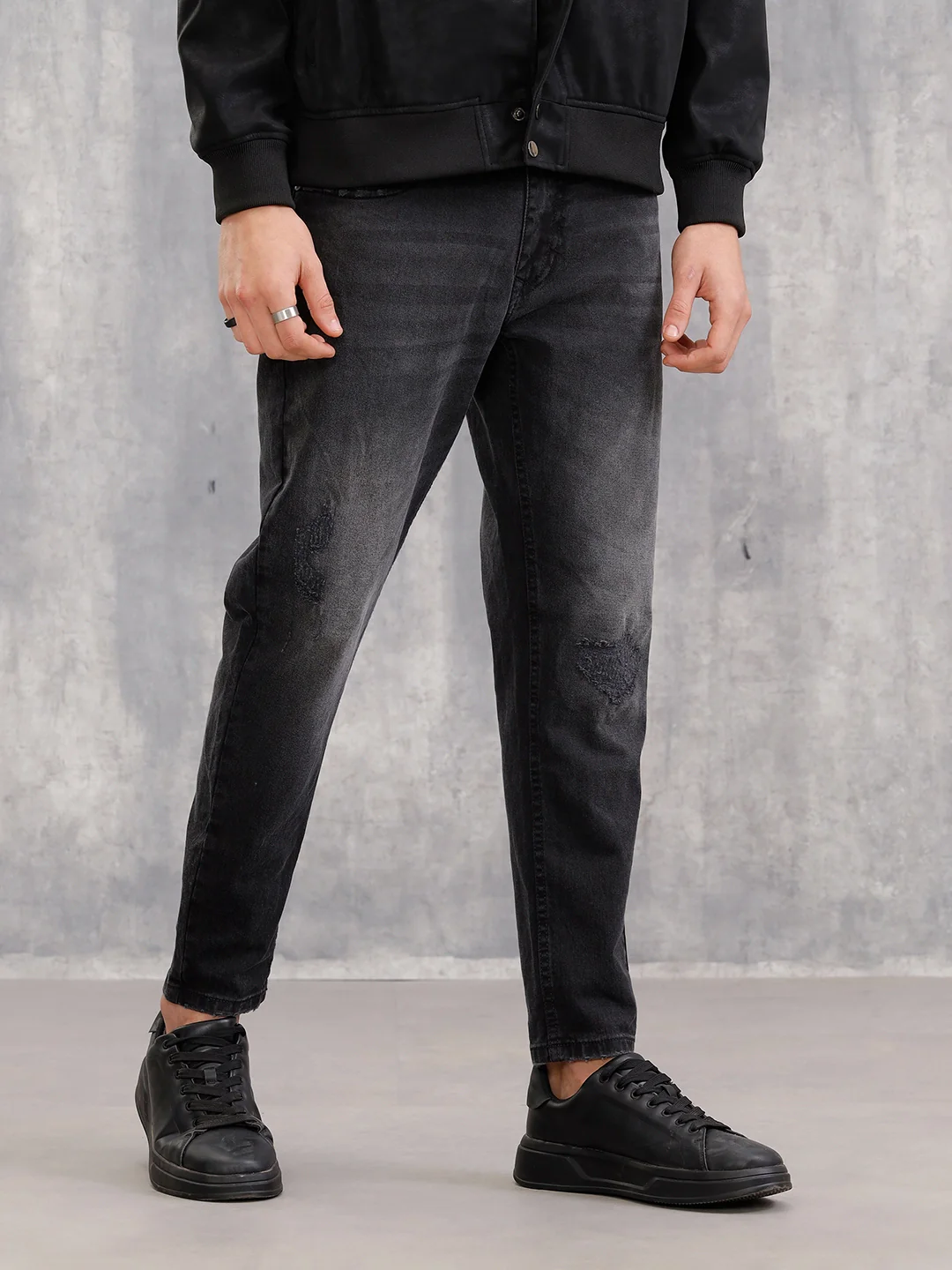Vintage Washed Distressed Jeans I Black