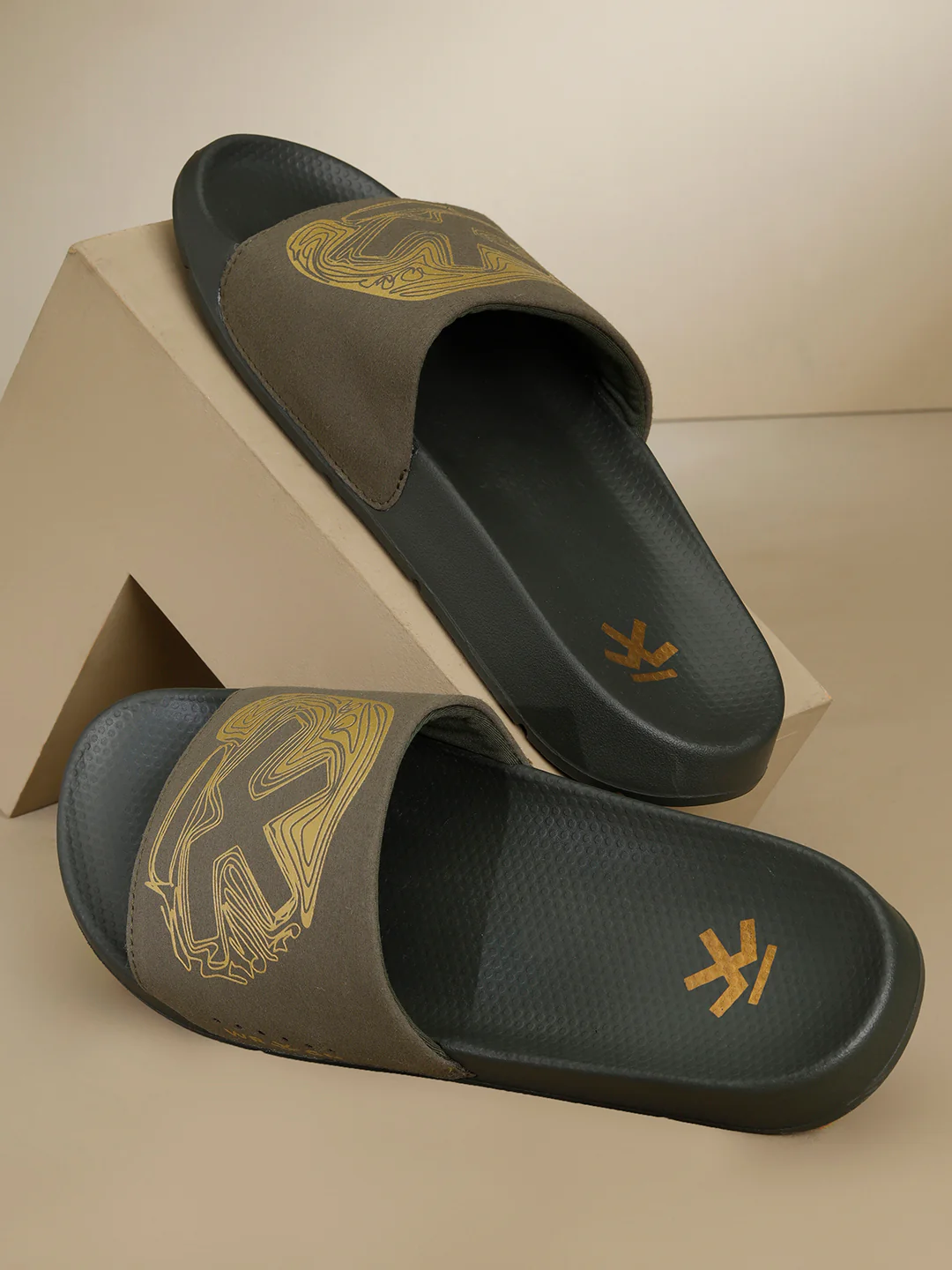 Sliders | Moss